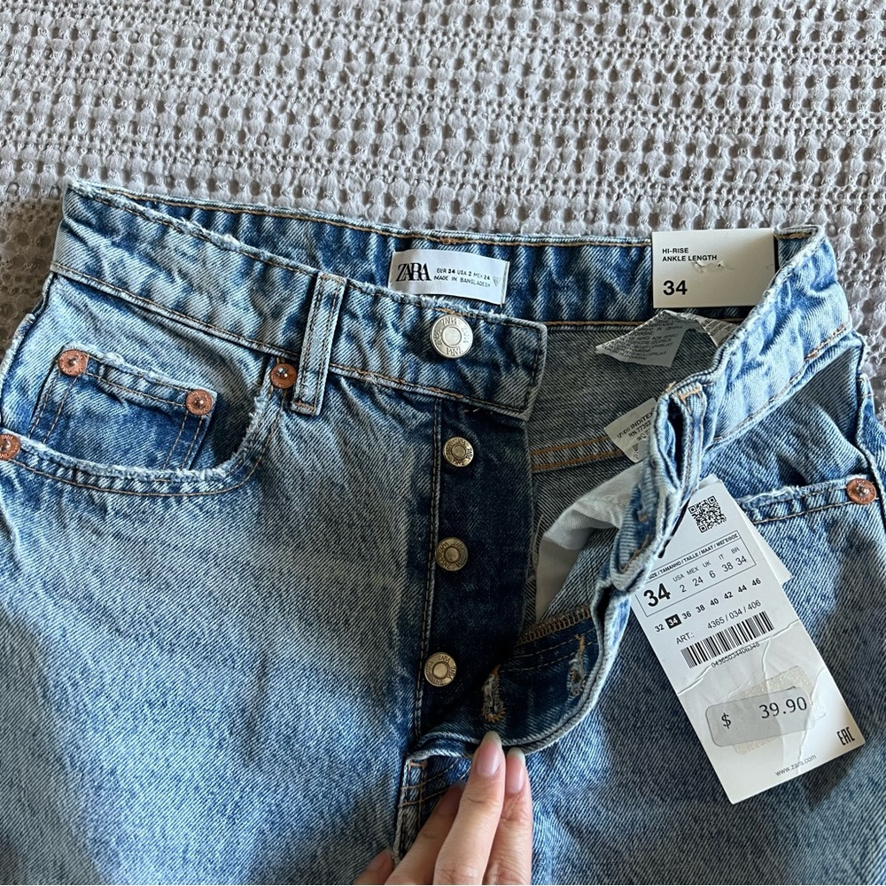 Zara High Rise Straight Jeans - Picture 4 of 8
